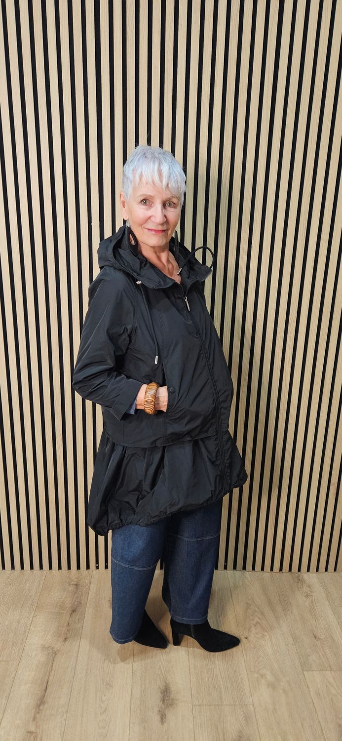 Fly Waterproof Tiered Hooded Coat – Black