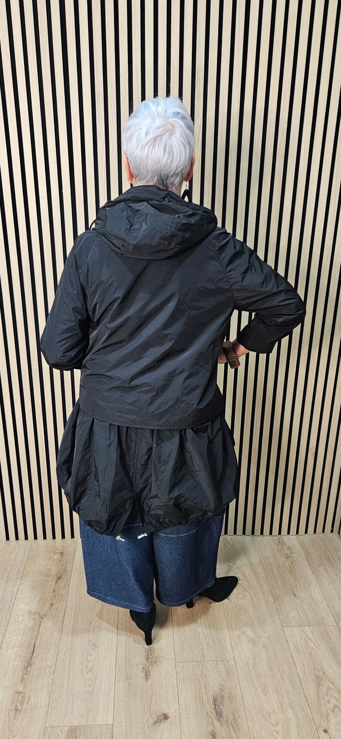 Fly Waterproof Tiered Hooded Coat – Black