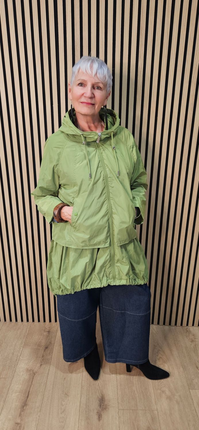 Fly Waterproof Tiered Hooded Coat – Green