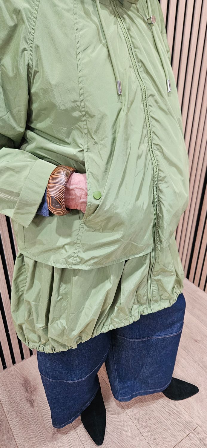 Fly Waterproof Tiered Hooded Coat – Green