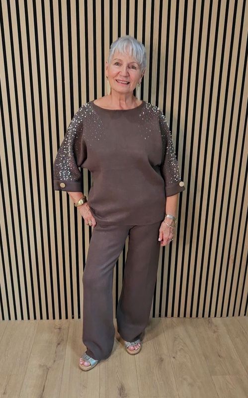 Embellished Knitted Two-Piece Trouser Set – Chocolate