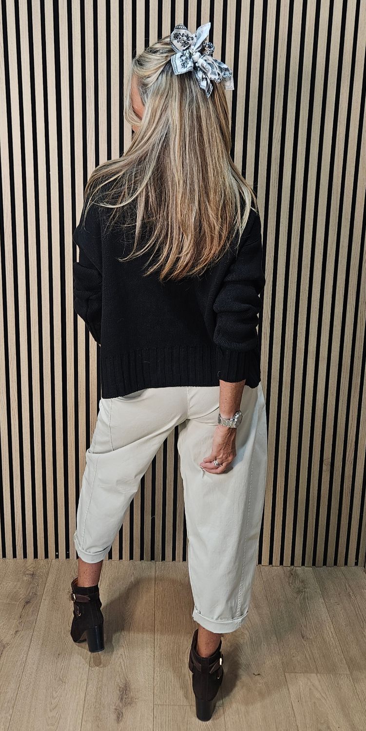 Ribbed Roll-Neck Jumper – Black