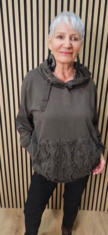 Distressed Pocket Cotton Top - Chocolate Distressed Pocket Cotton Top - Chocolate