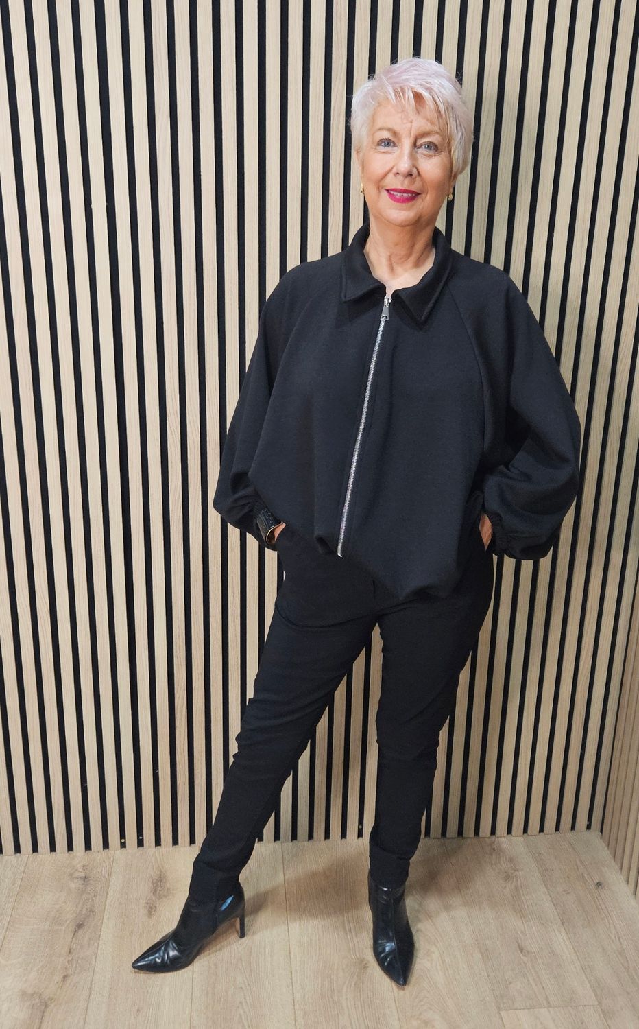 Oversized Batwing Zip Jacket – Black