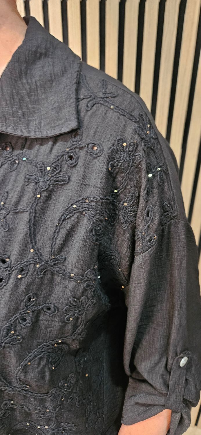 Embroidered Floral Panel Shirt - Black