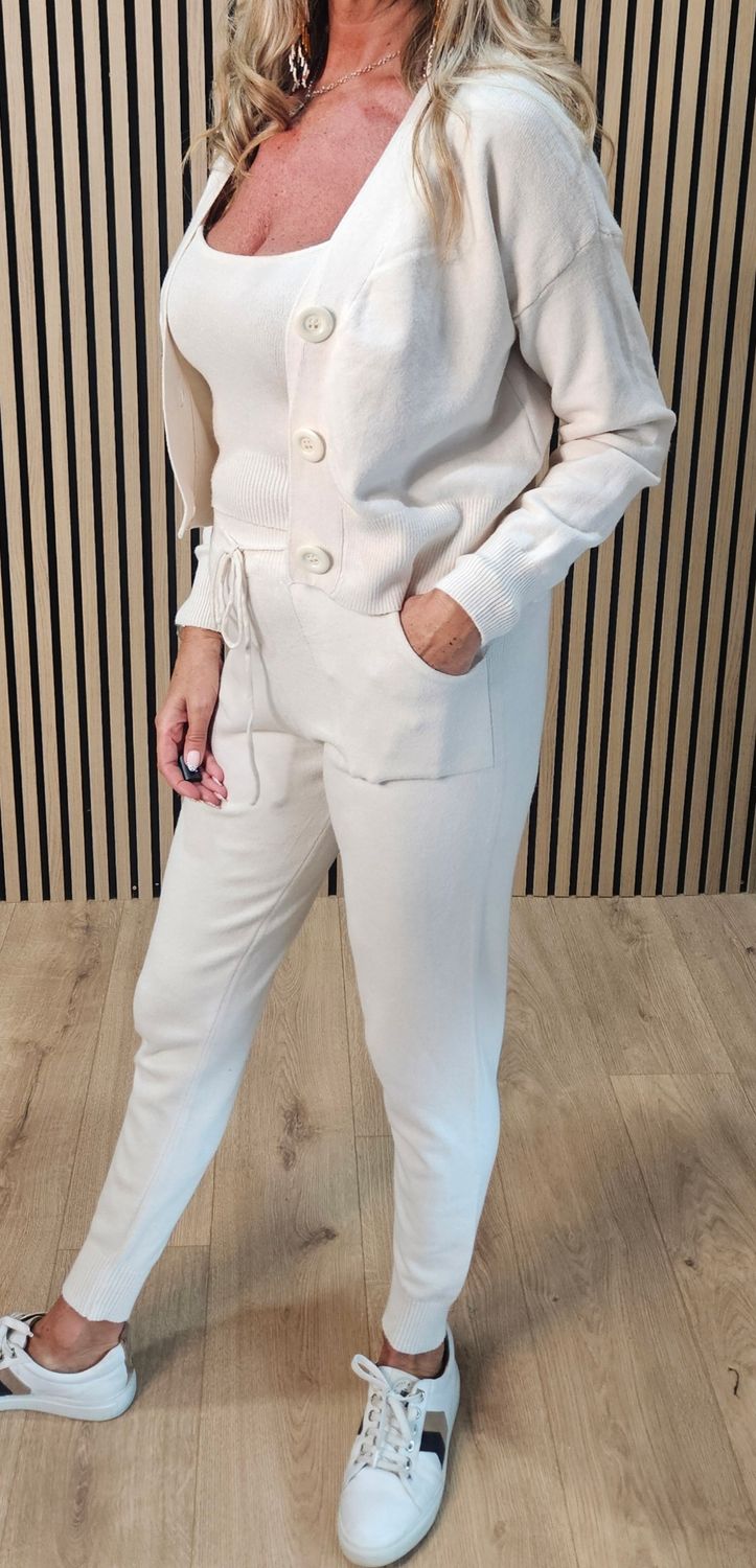 Three-Piece Knitted Lounge Set – Cream