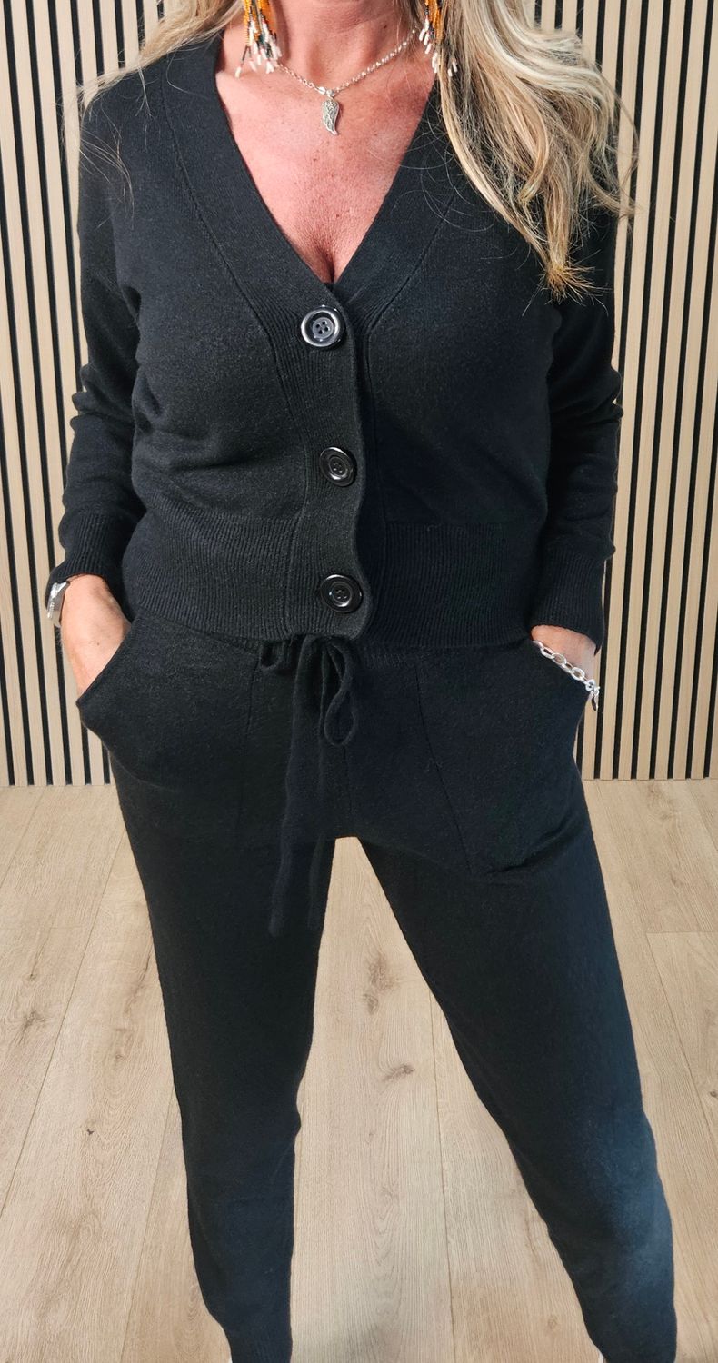 Three-Piece Knitted Lounge Set – Black