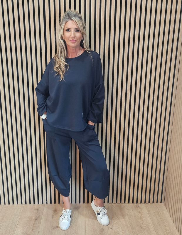 Relaxed Two-Piece Tulip Trouser Set – Navy Relaxed Two-Piece Tulip Trouser Set – Navy