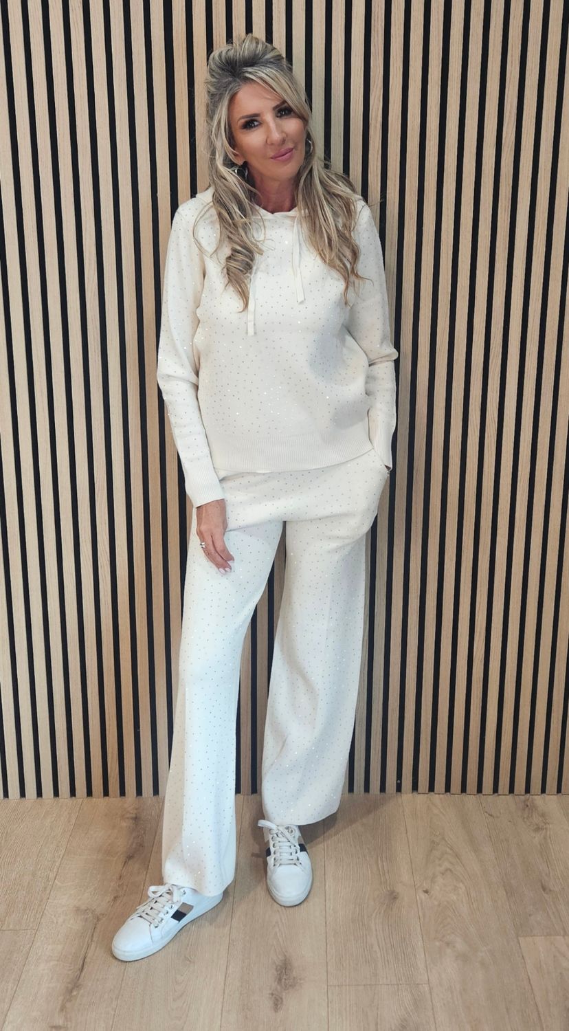 Two-Piece Knitted Diamanté Co-Ord - Cream