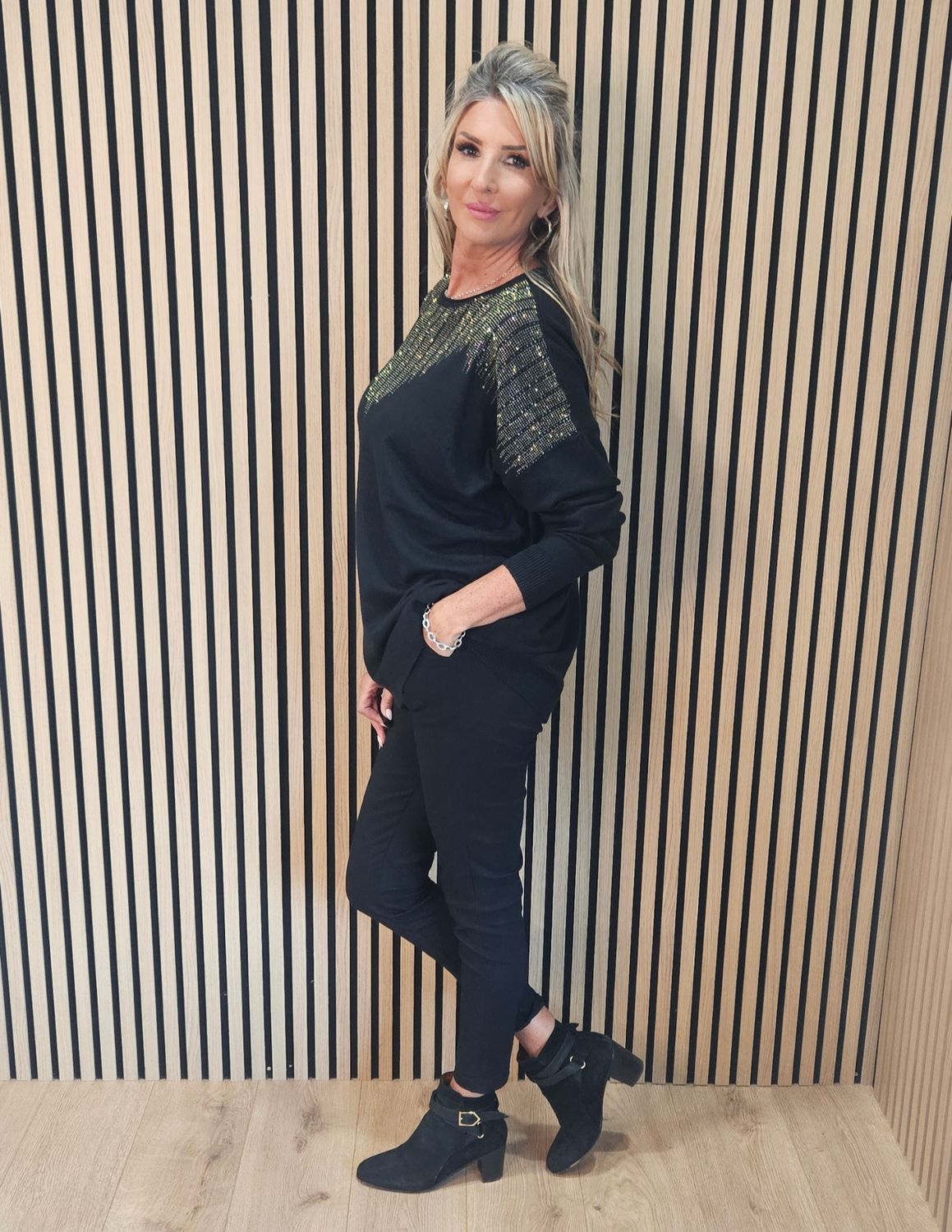 Sequin Detail Jumper – Black