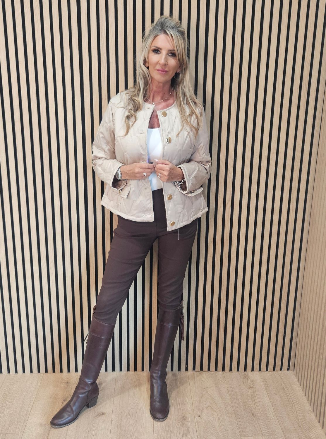Lightweight Padded Collarless Jacket –