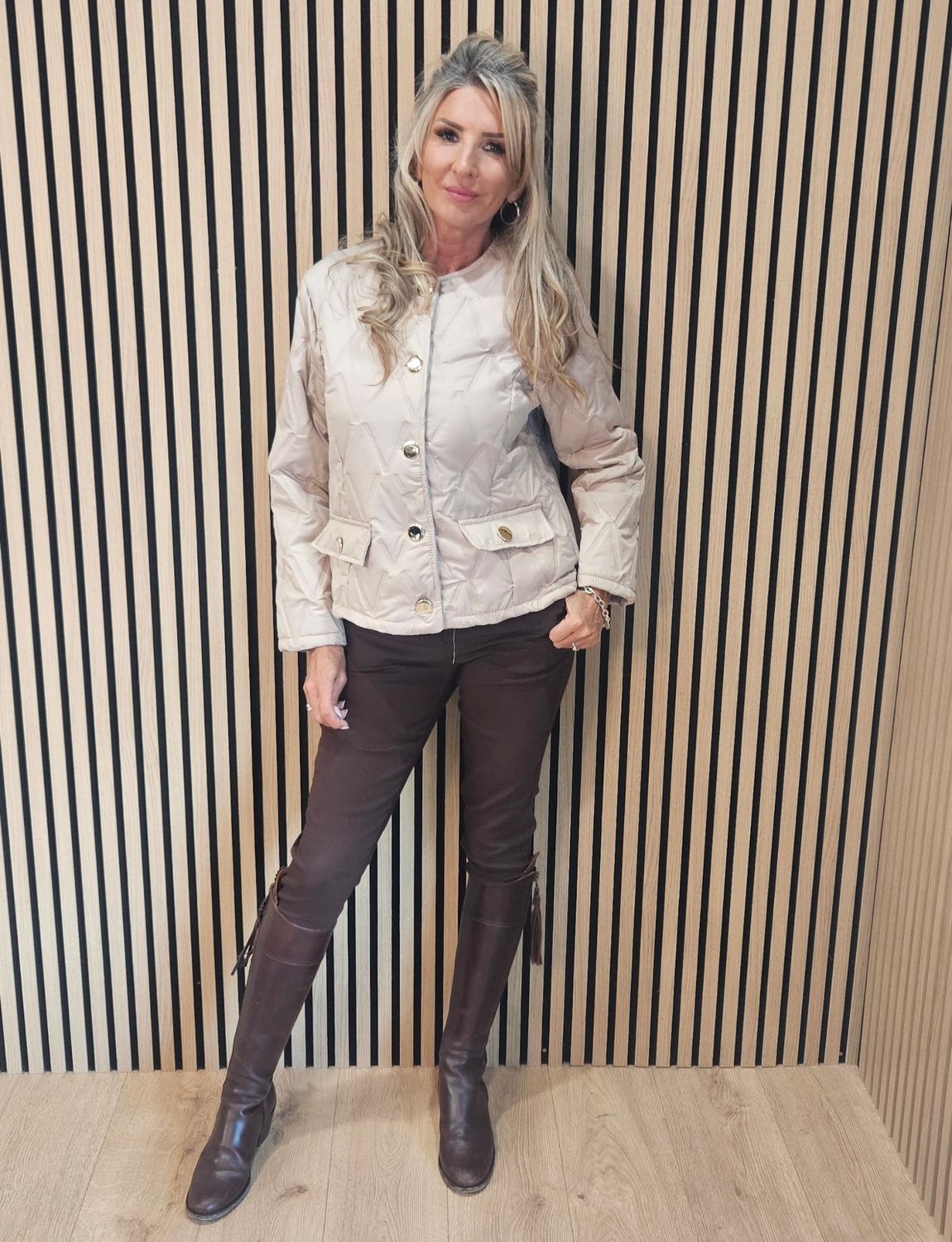 Lightweight Padded Collarless Jacket –
