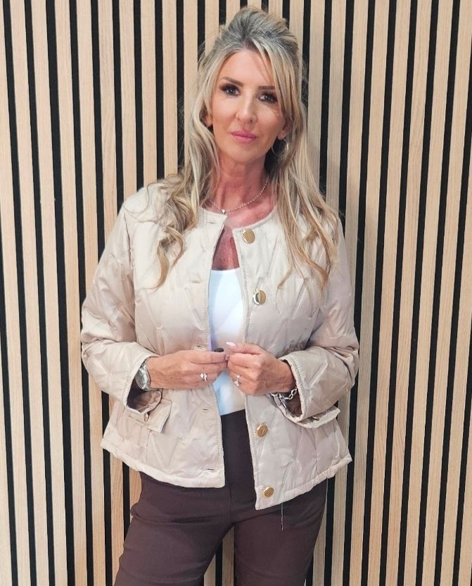 Lightweight Padded Collarless Jacket –