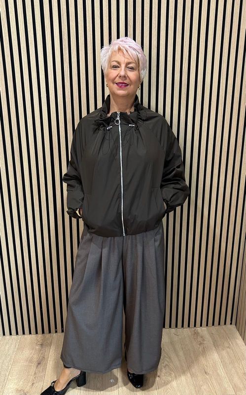 Lightweight Zip Up Jacket - Chocolate
