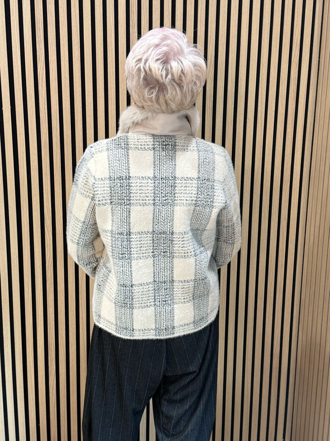Checked Faux Fur Collar Jacket - Cream/Grey