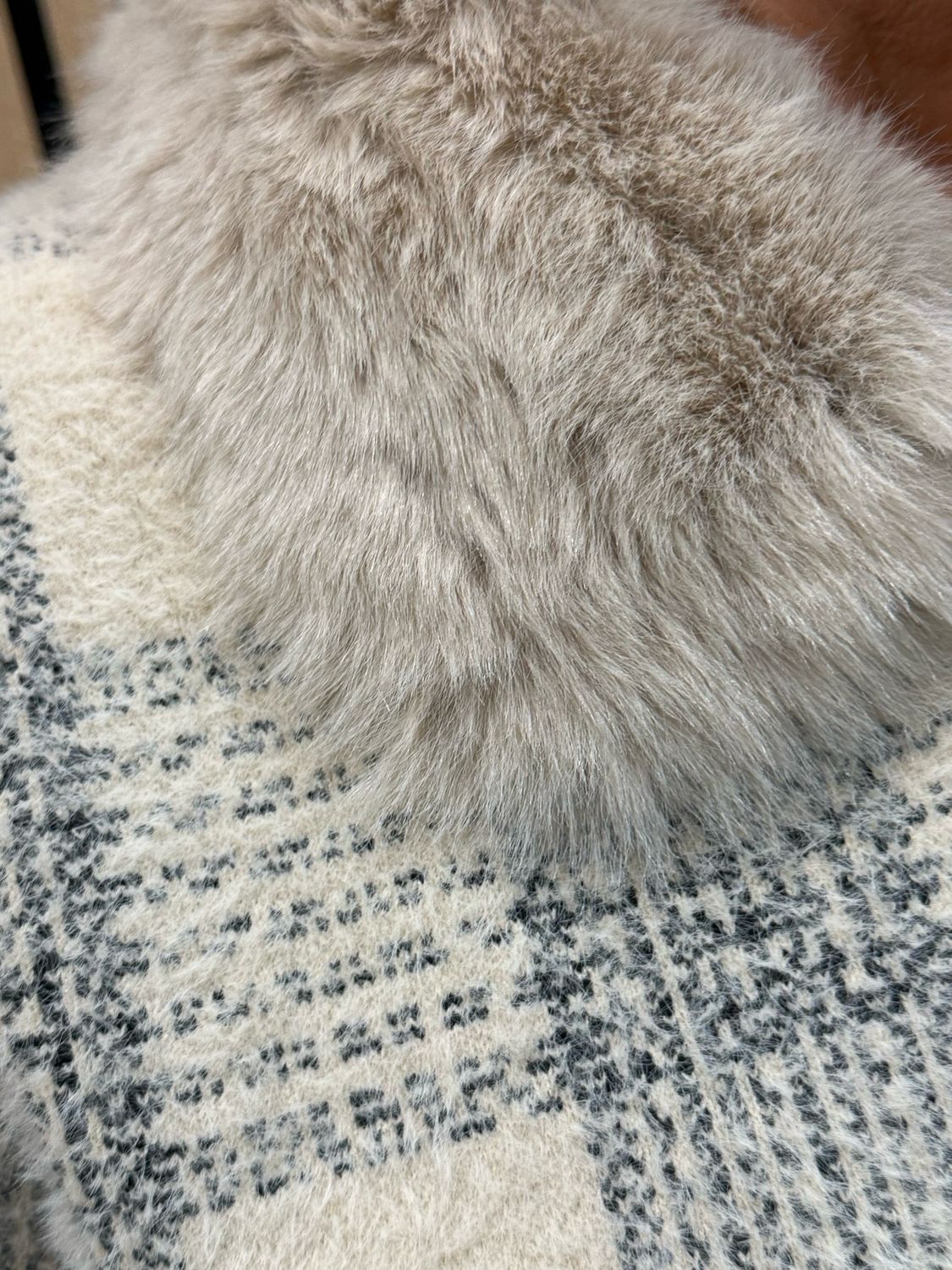 Checked Faux Fur Collar Jacket - Cream/Grey