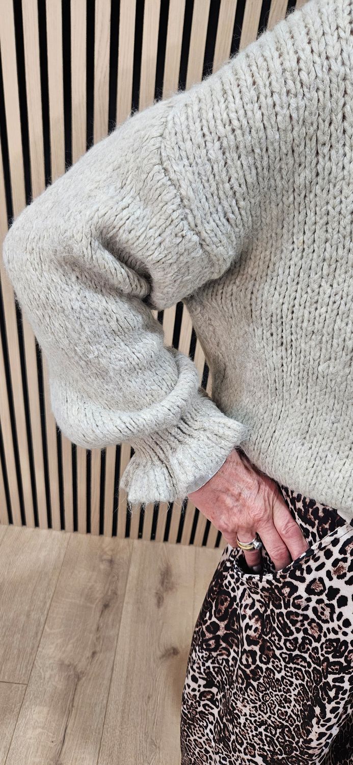 Soft Knit Balloon Sleeve Jumper - Oatmeal