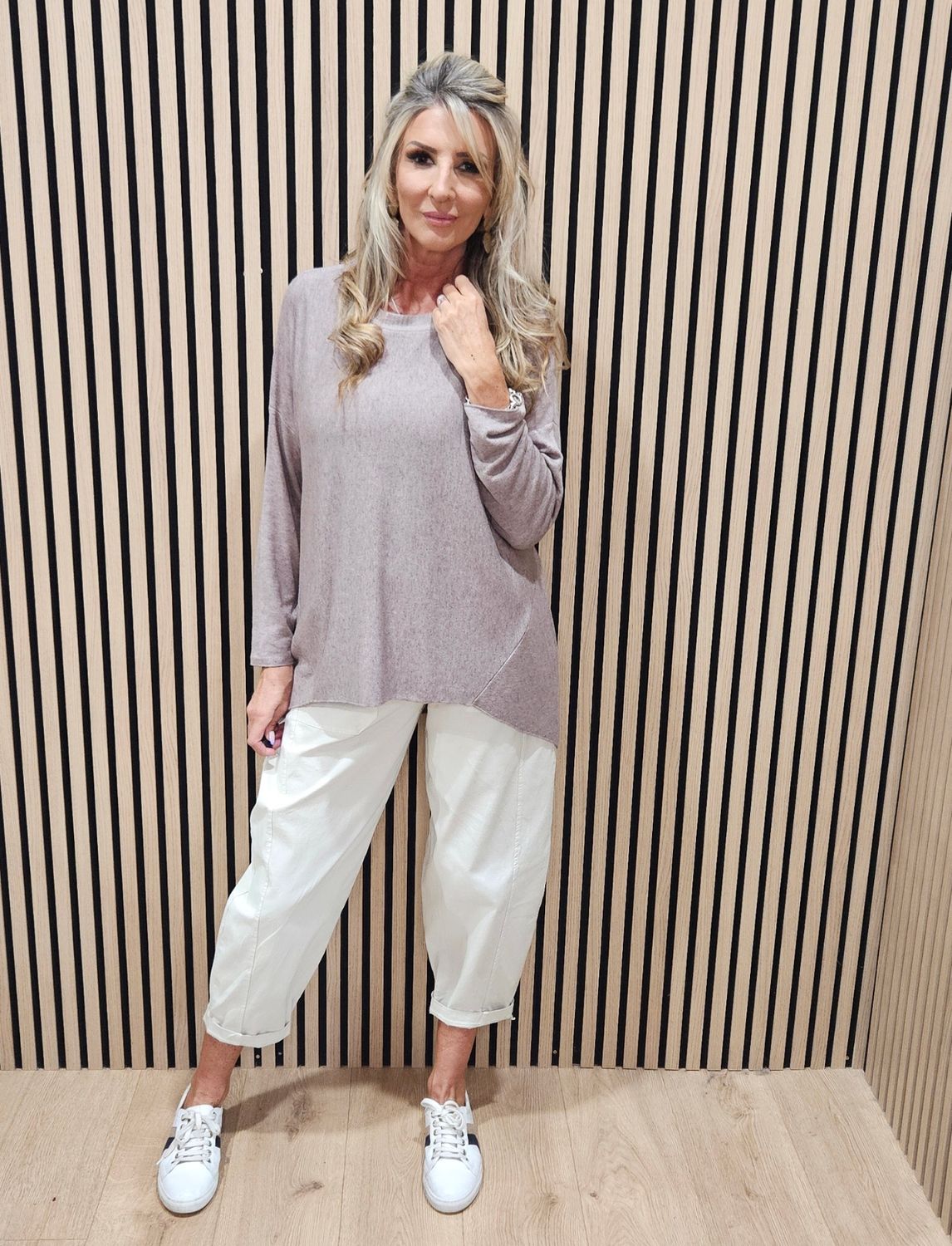Soft-Stretch Top – Taupe