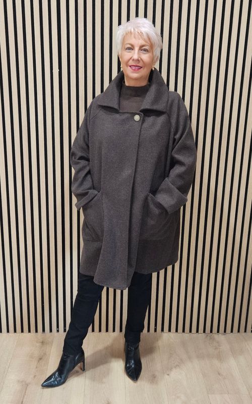 Soft-Stretch Coat – Chocolate