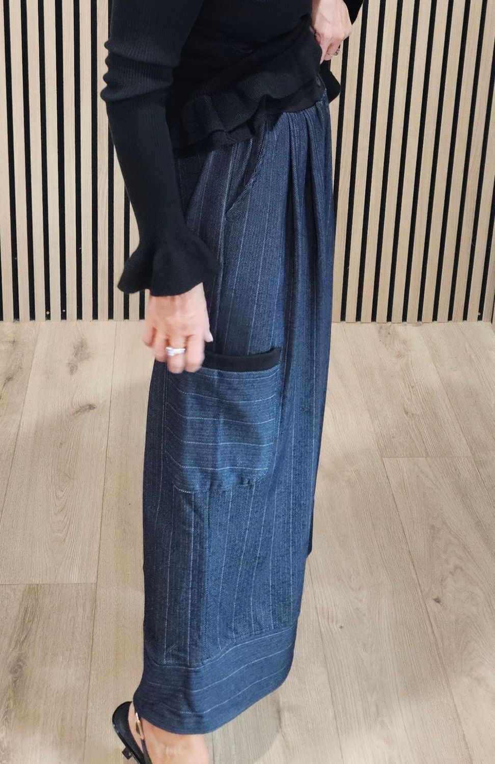 Pinstripe Herringbone Wide-Leg Trousers - Navy