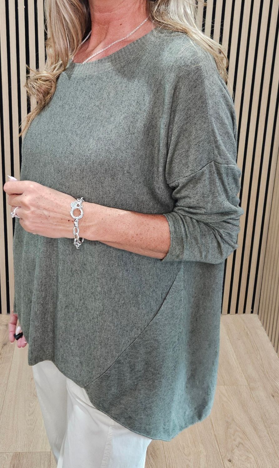 Soft-Stretch Top – Khaki