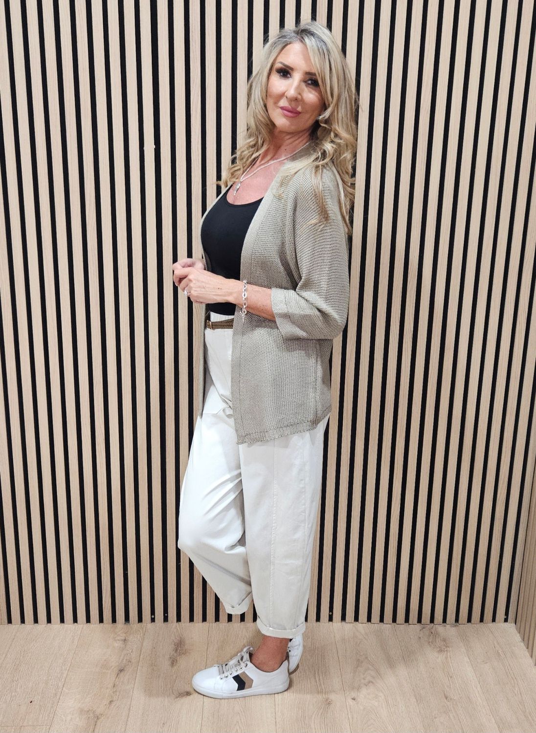 Soft-Knit Cardigan – Taupe