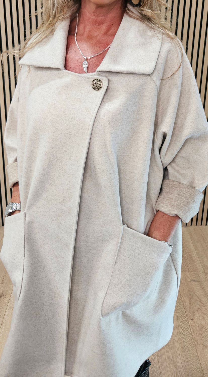 Soft-Stretch Coat – Cream