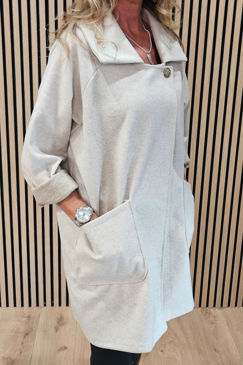 Soft-Stretch Coat – Cream