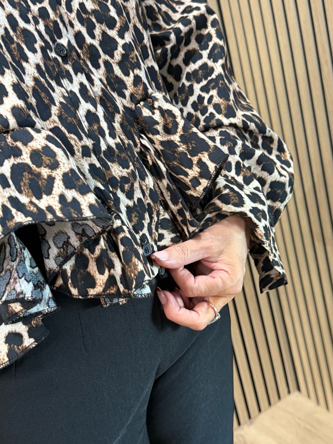 Leopard Print Frill Shirt - Brown/Black