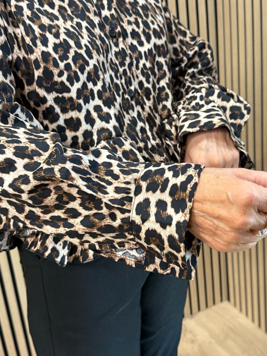 Leopard Print Frill Shirt - Brown/Black