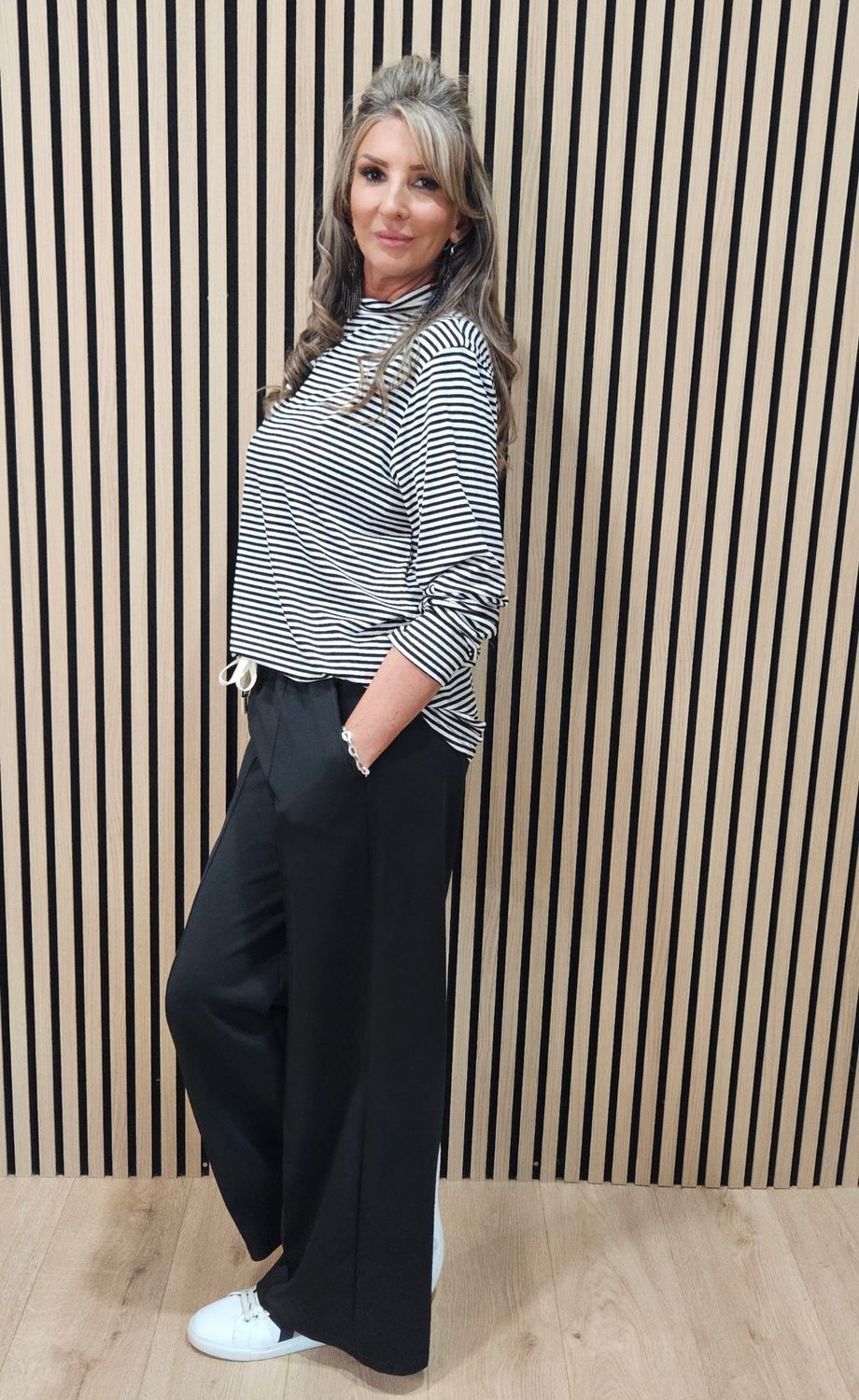 Striped High-Neck Stretch Top – Black/White