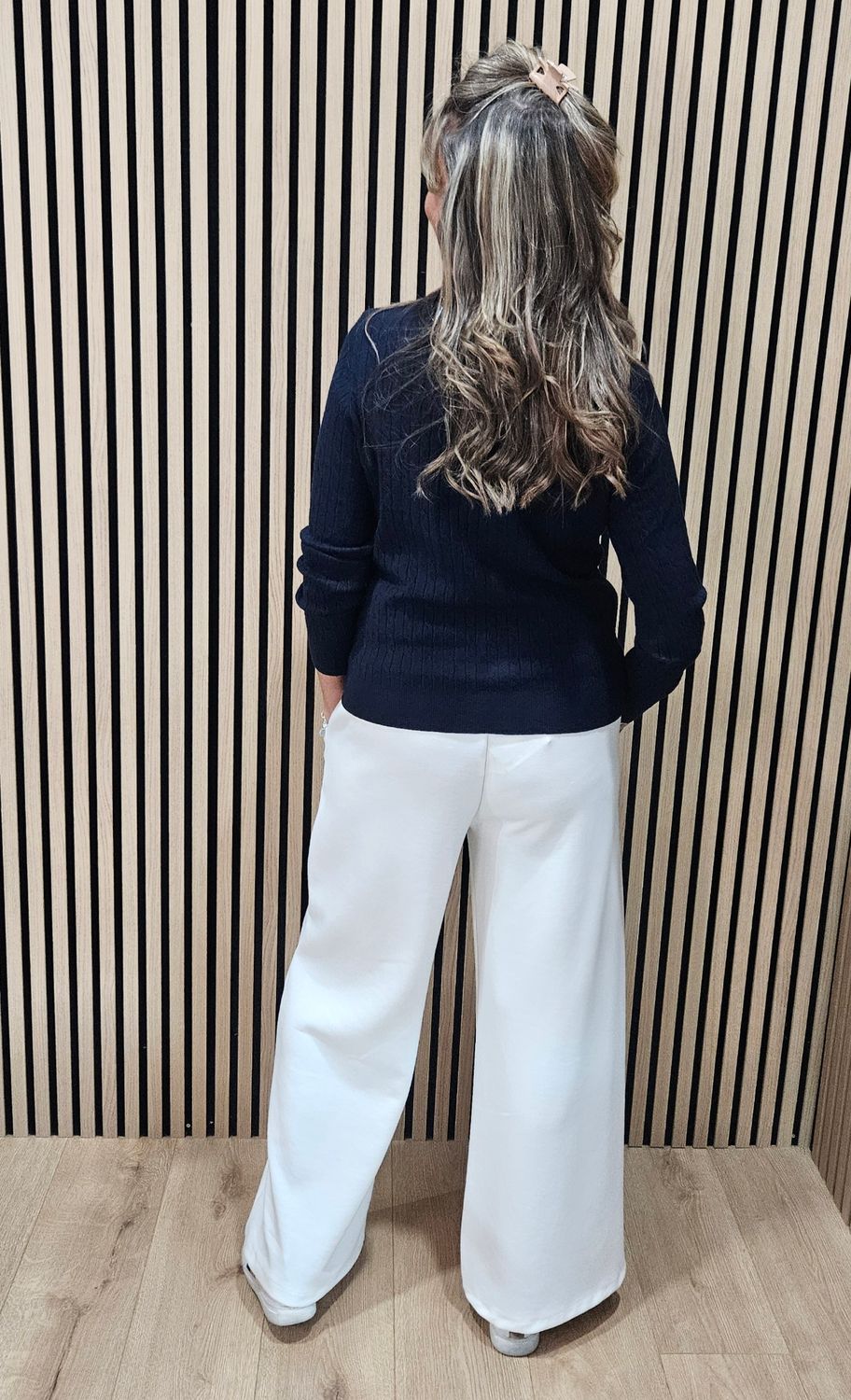 Pearl-Neck Cable-Knit Jumper – Navy