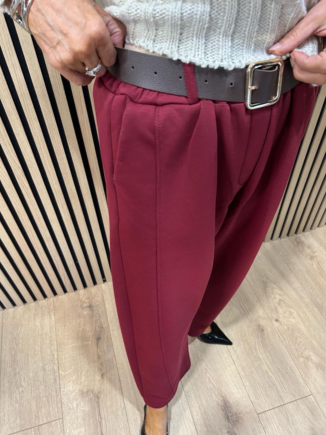 Pleated Front Stretch Trousers - Burgundy