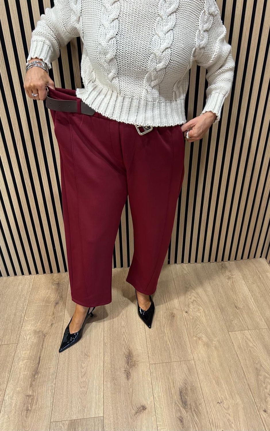 Pleated Front Stretch Trousers - Burgundy