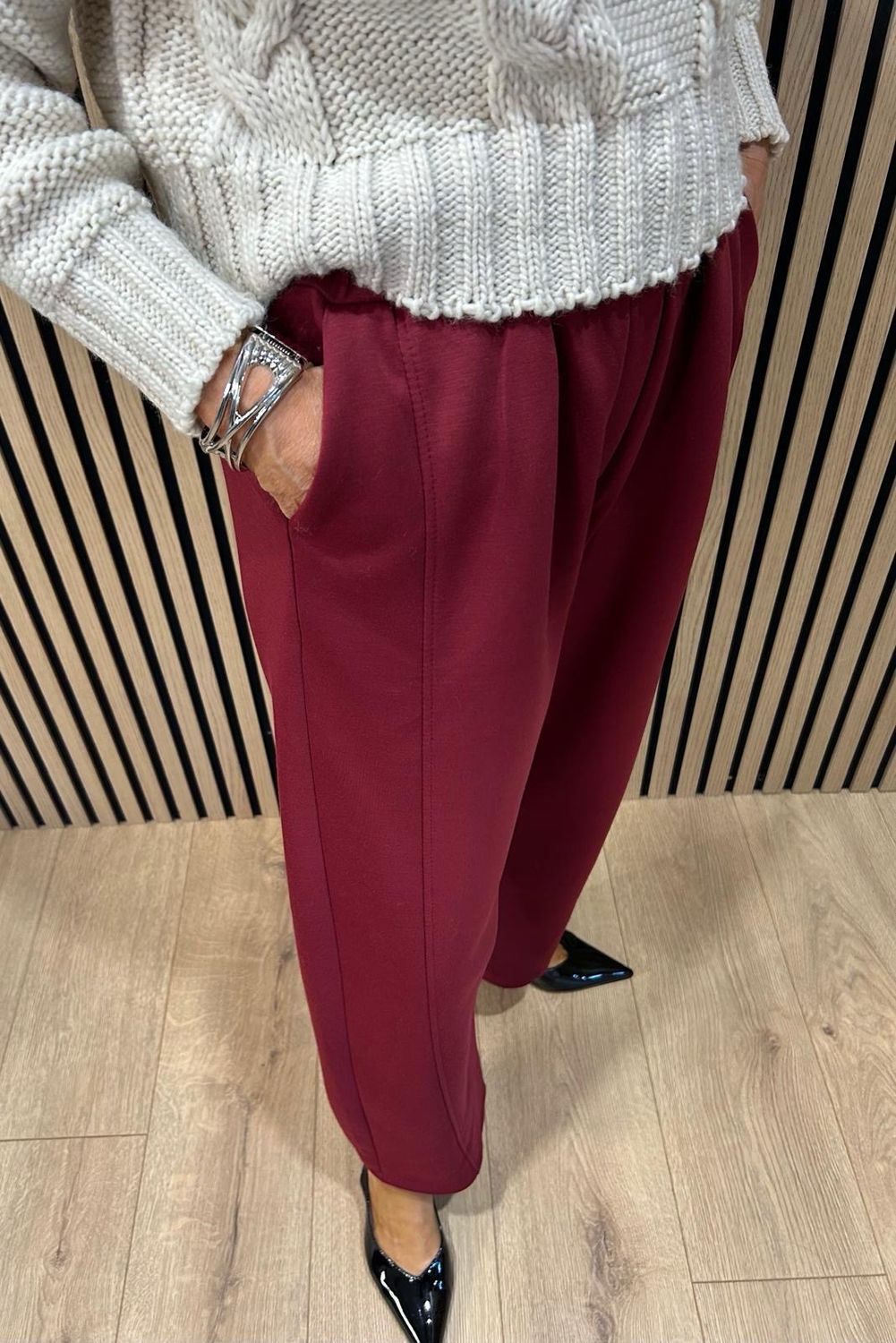 Pleated Front Stretch Trousers - Burgundy