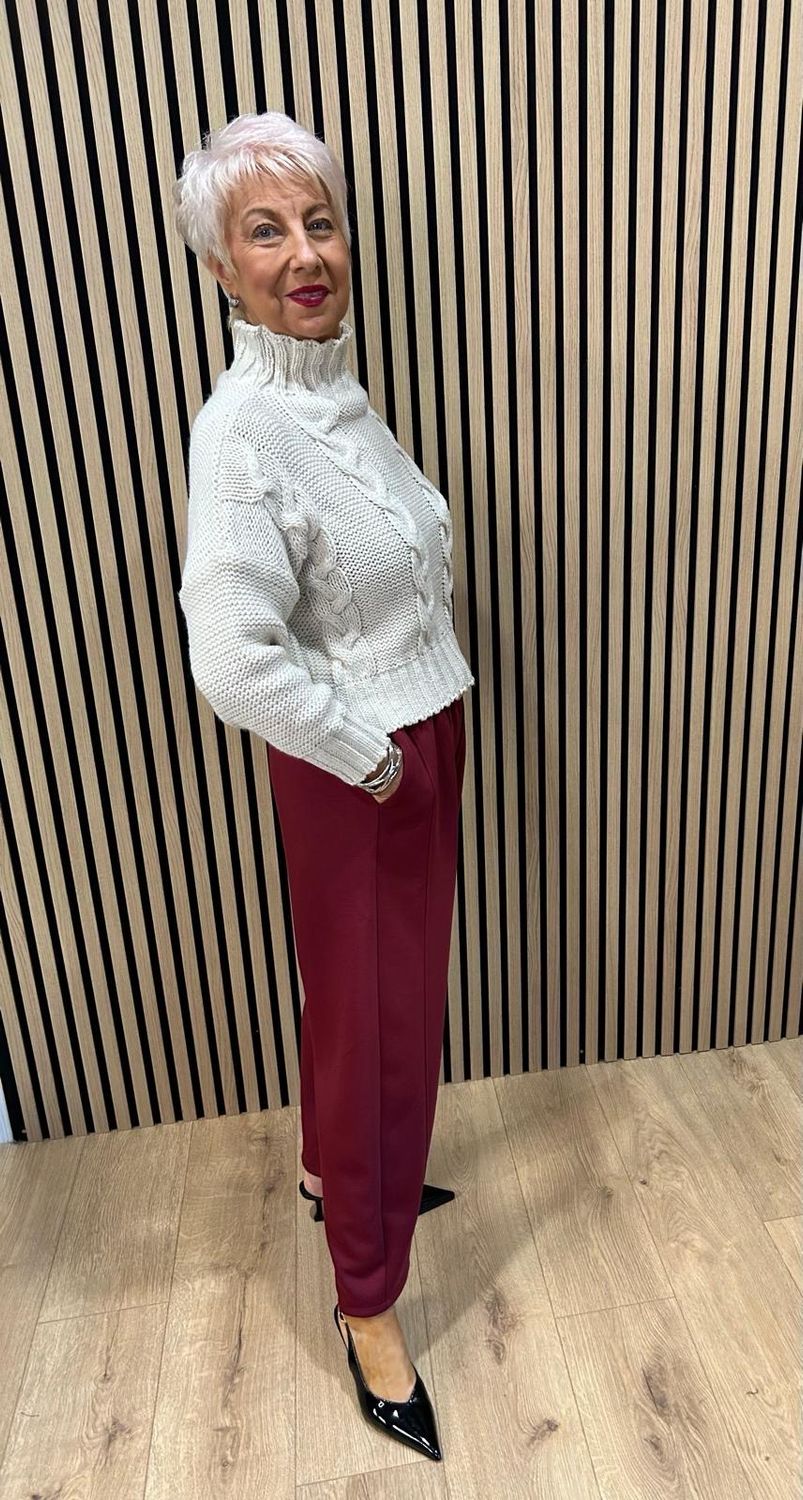 Pleated Front Stretch Trousers - Burgundy