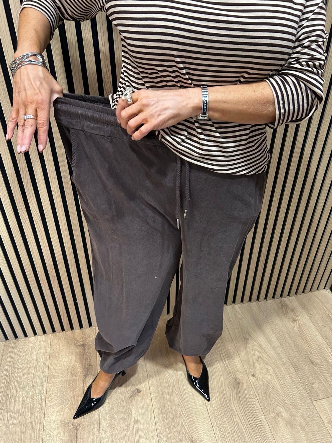 Relaxed Cotton Cord Trousers - Chocolate