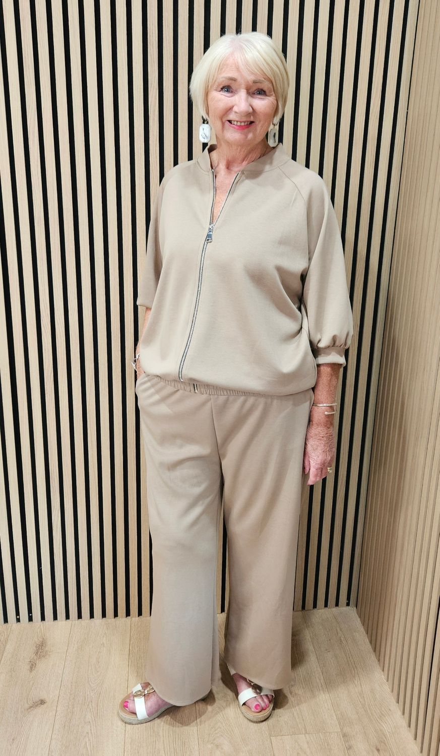 Zip-Up Two-Piece Tracksuit – Beige
