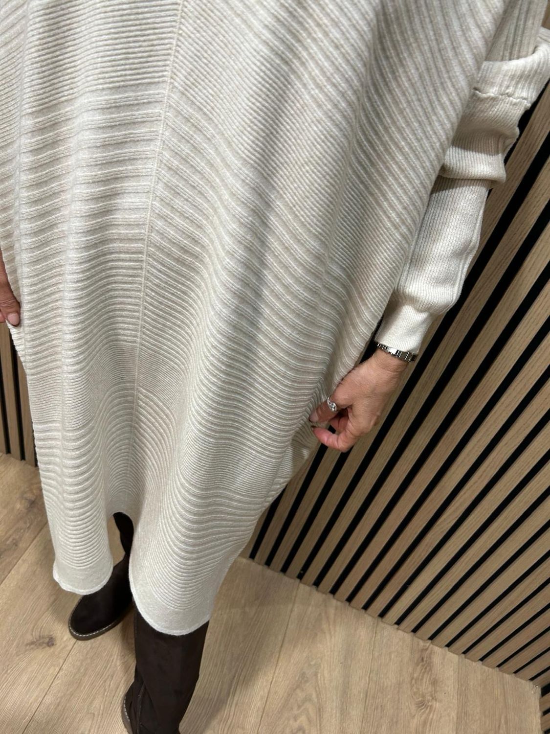 Oversized Ribbed Knit V-Neck Dress - Cream