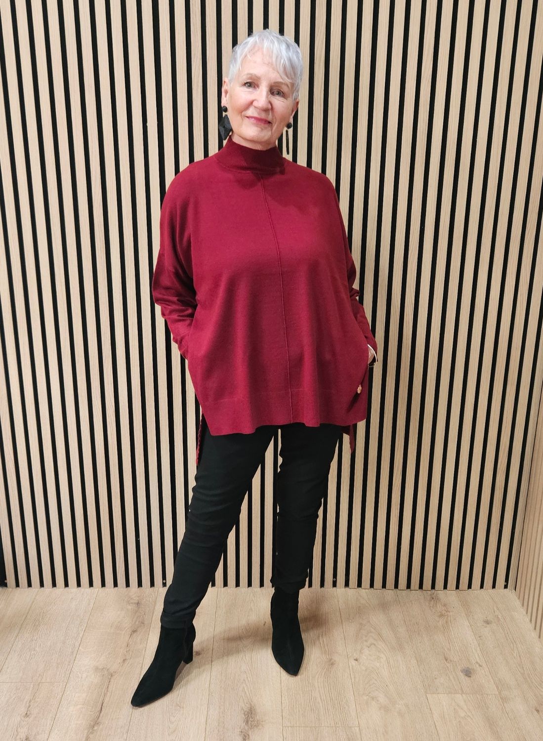 Oversized Ribbed Detail Jumper – Burgundy