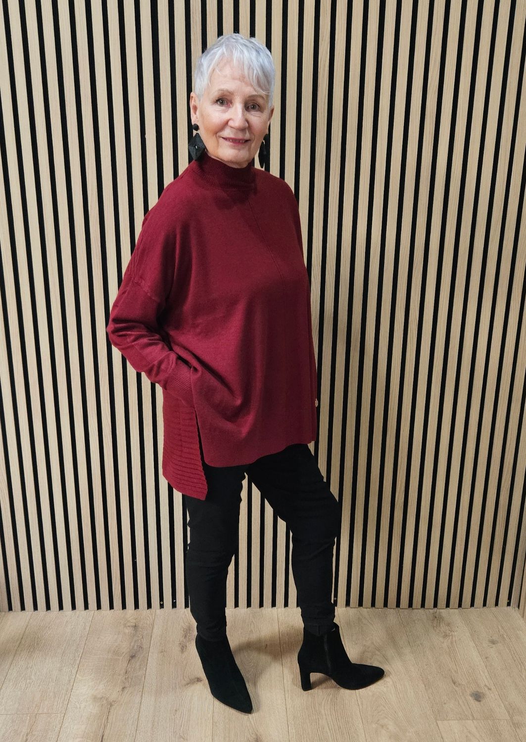 Oversized Ribbed Detail Jumper – Burgundy