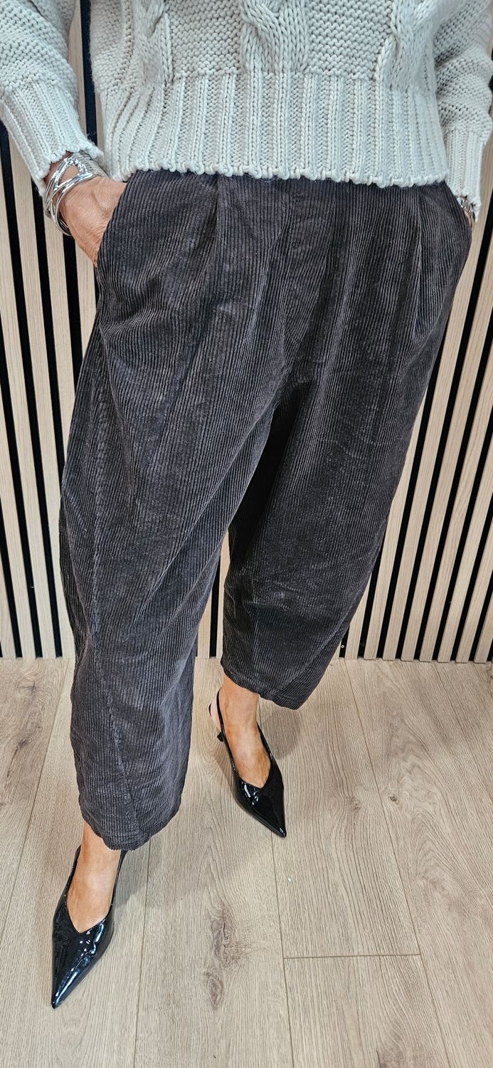 Cord Barrel-Leg trouser - Chocolate