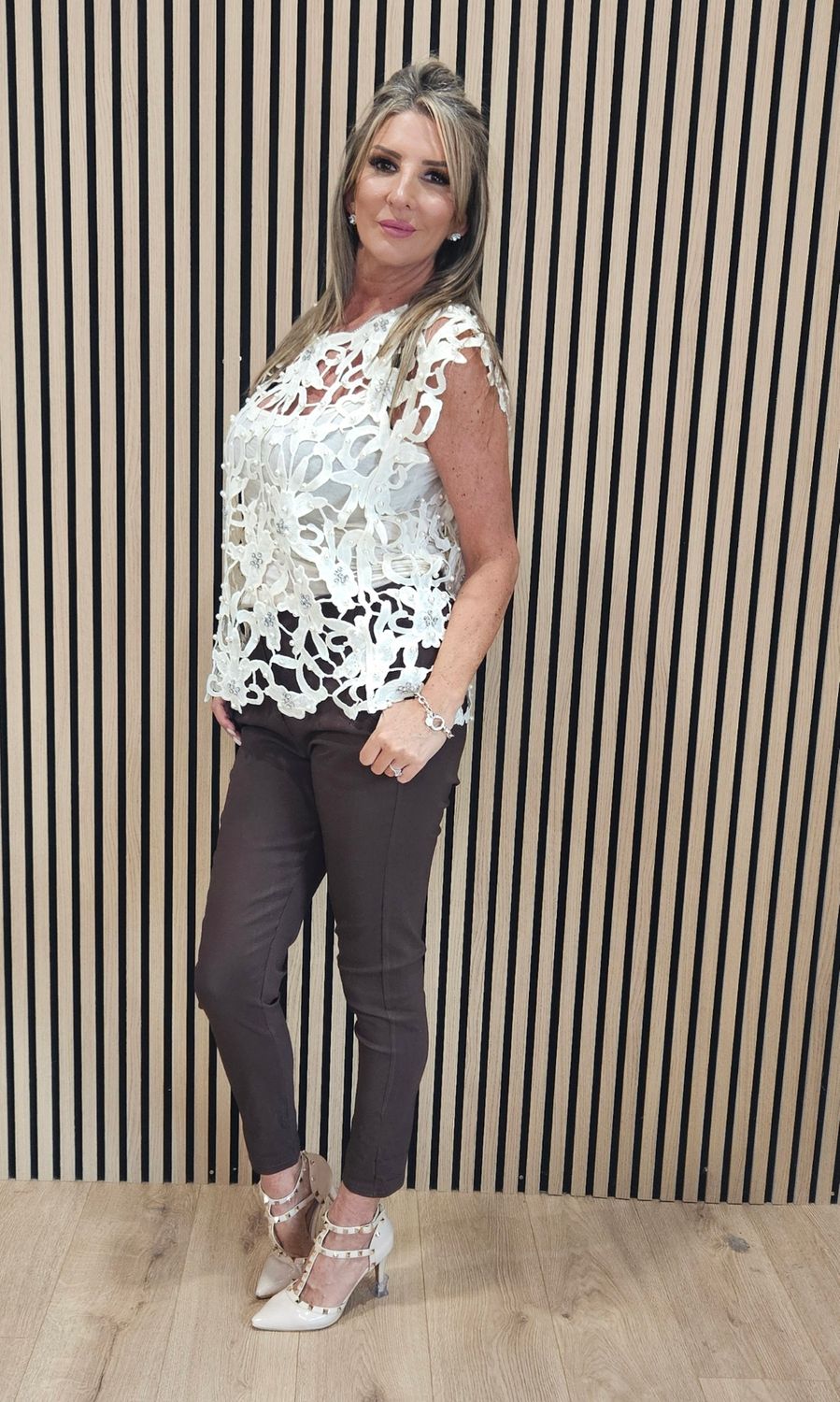 Exquisite Laser-Cut Pearl &amp; Diamanté Top – Cream