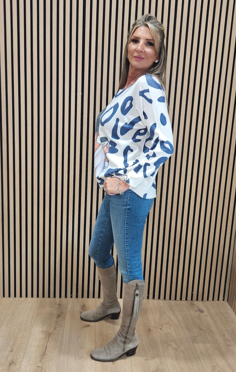 Abstract Face Jumper - Coffee cup Blue