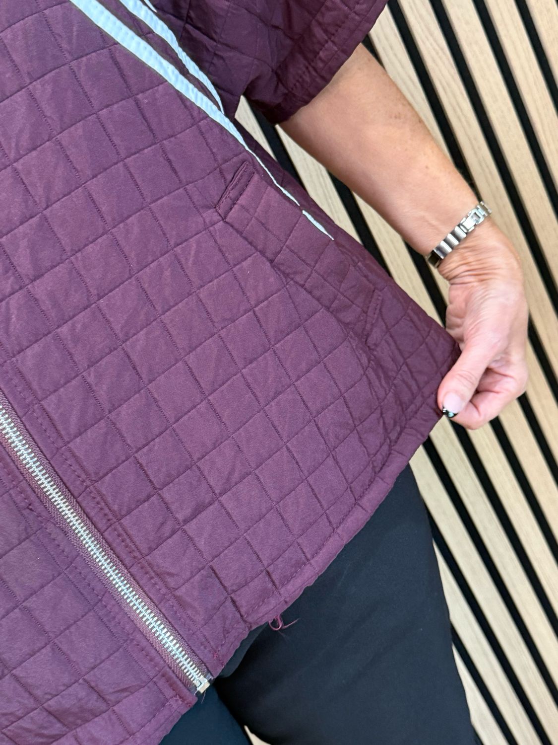 Quilted Hooded Zip Jacket - Burgundy