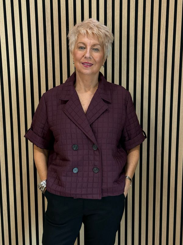 Quilted Short Sleeve Jacket - Burgundy