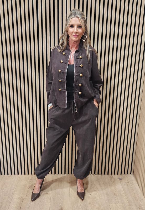 Military-Style Cotton Two-Piece Suit – Chocolate