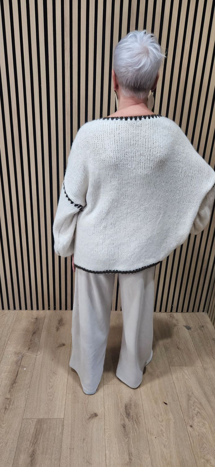 Contrast Stitch Knit Jumper – Cream/chocolate
