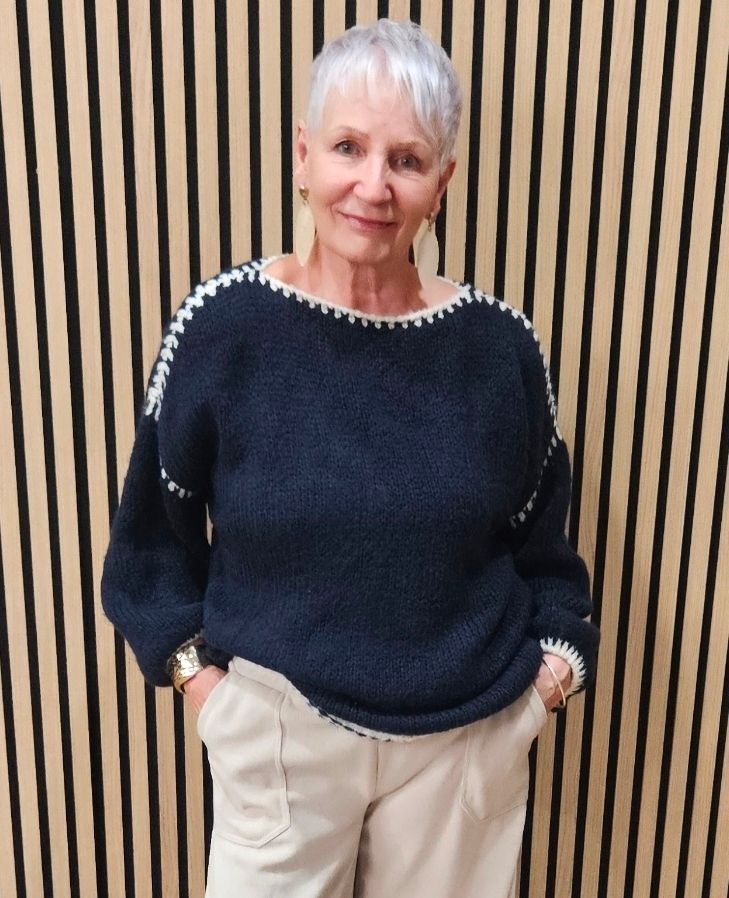 Contrast Stitch Knit Jumper – Navy