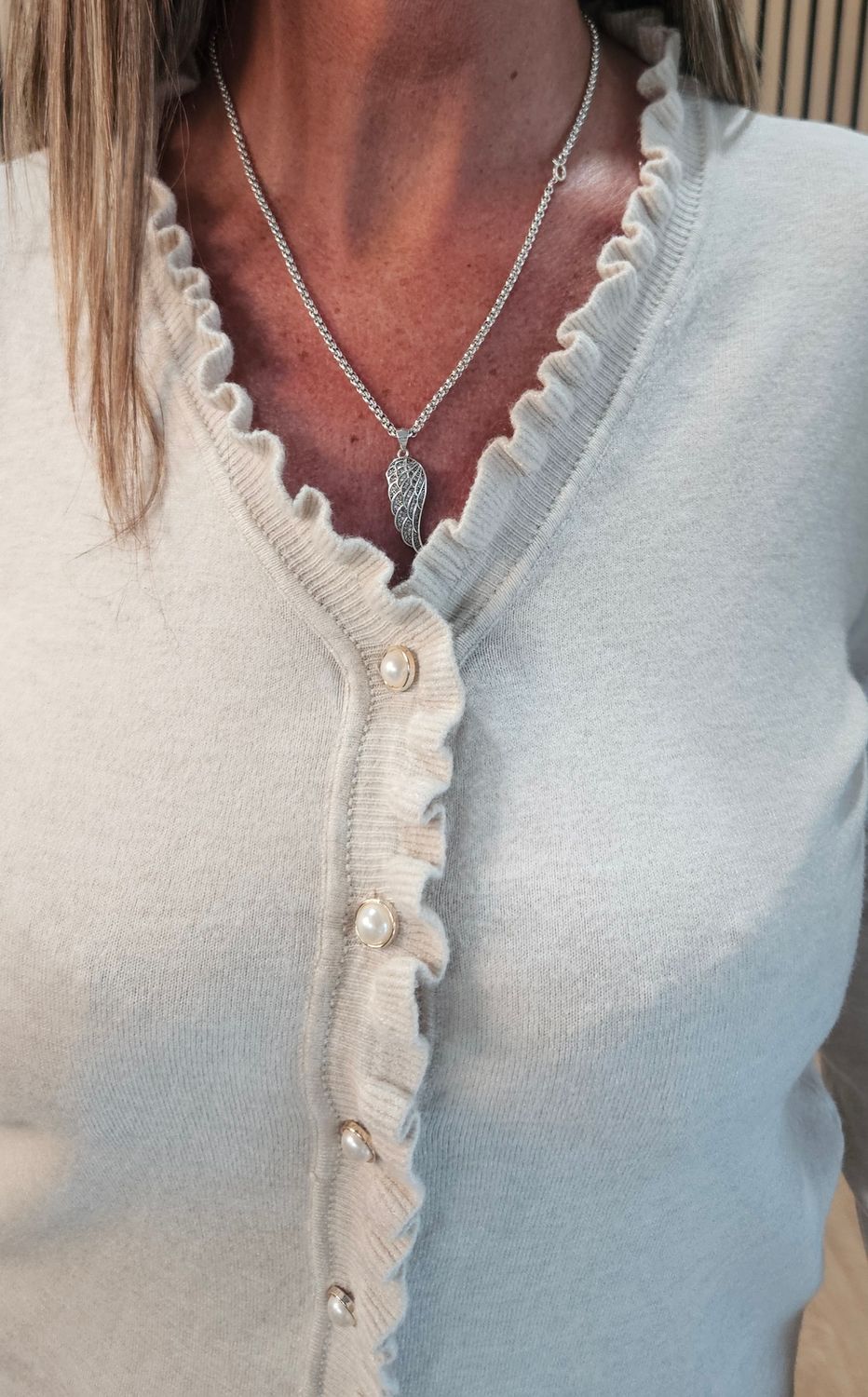 Frill-Trim Fine-Knit Cardigan – Cream 